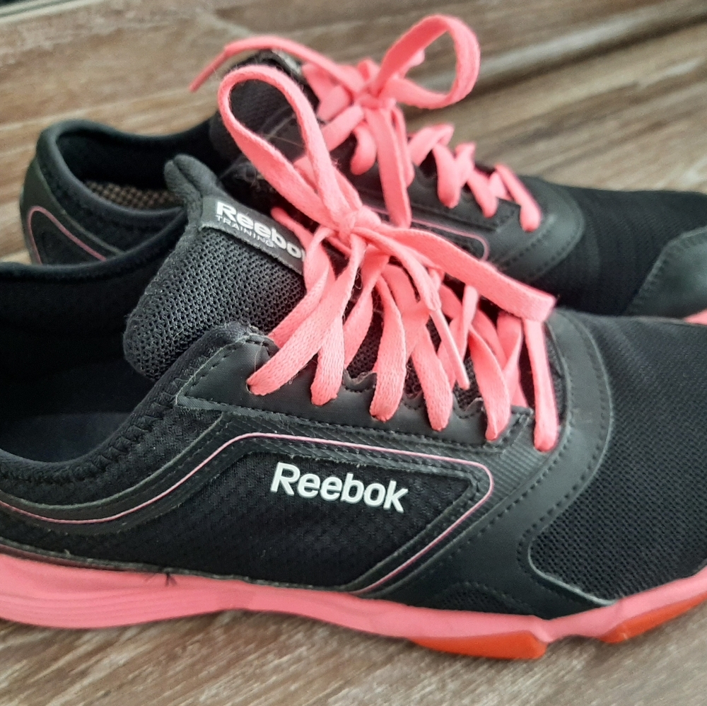 Women's Reebok size 9